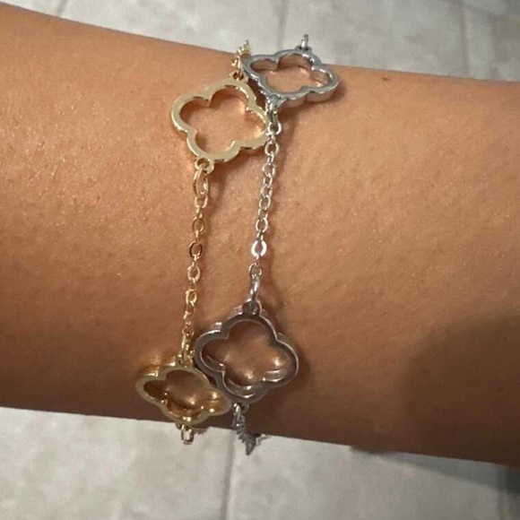 Four Leaf Bracelet - Picture 5 of 7